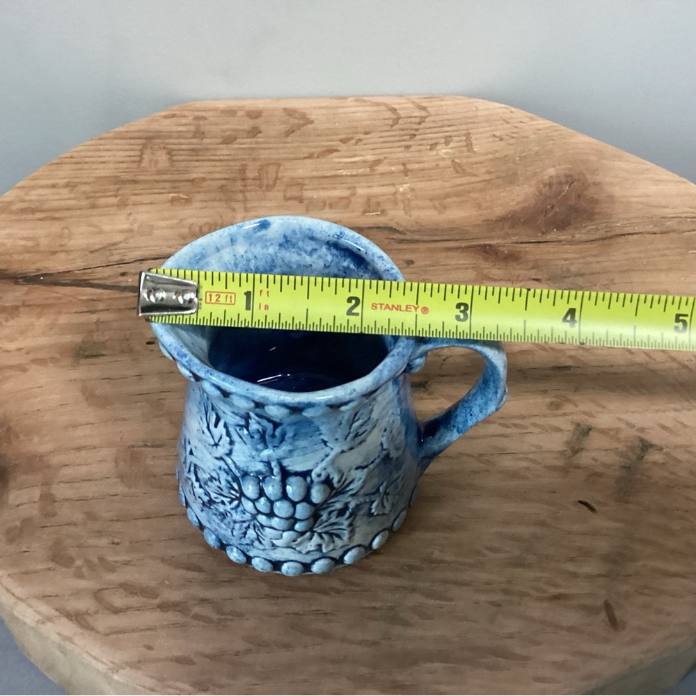 Ceramic Crafted Creamer - Grapes & Vine Themed - Very Nice & Very Unique - Picture 12 of 13
